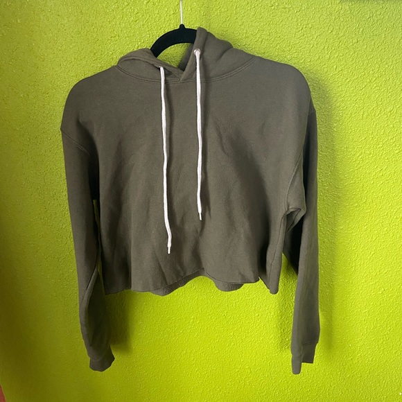 Cropped green drawstring sweatshirt